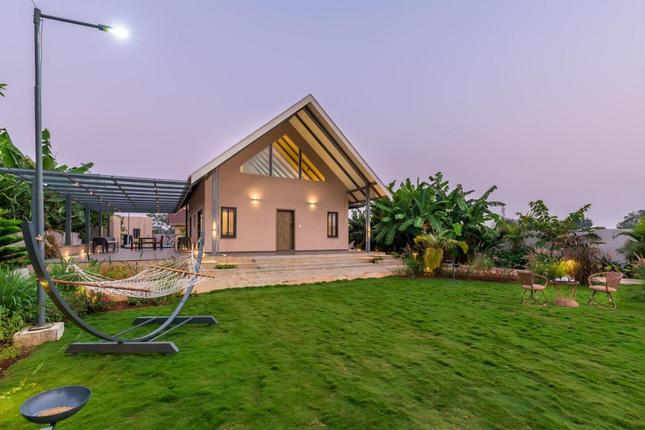 Saffronstays Eden, Nashik - Pet-Friendly Villa With Pool, Jacuzzi & Grape Farm Eksteriør billede