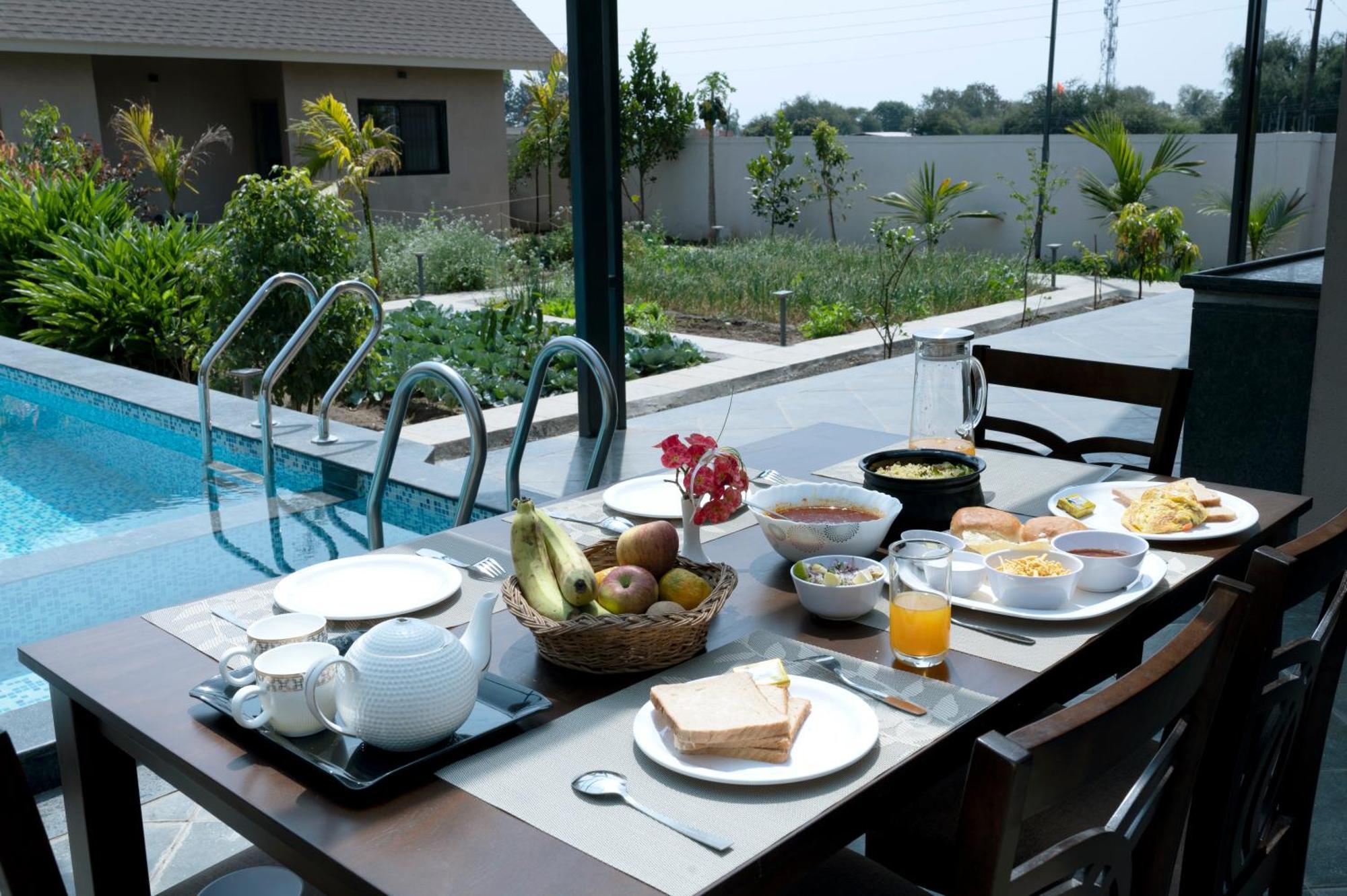 Saffronstays Eden, Nashik - Pet-Friendly Villa With Pool, Jacuzzi & Grape Farm Eksteriør billede